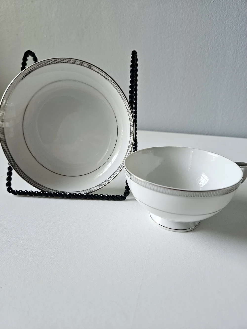 Mikasa Barclay Fine China Tea Cup And Saucer Sets X4 #8258 Made In Japan